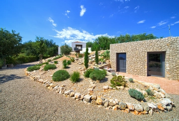 Villa in Linardići for Up to 12 Guests