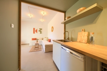 Villa in Linardići for Up to 12 Guests