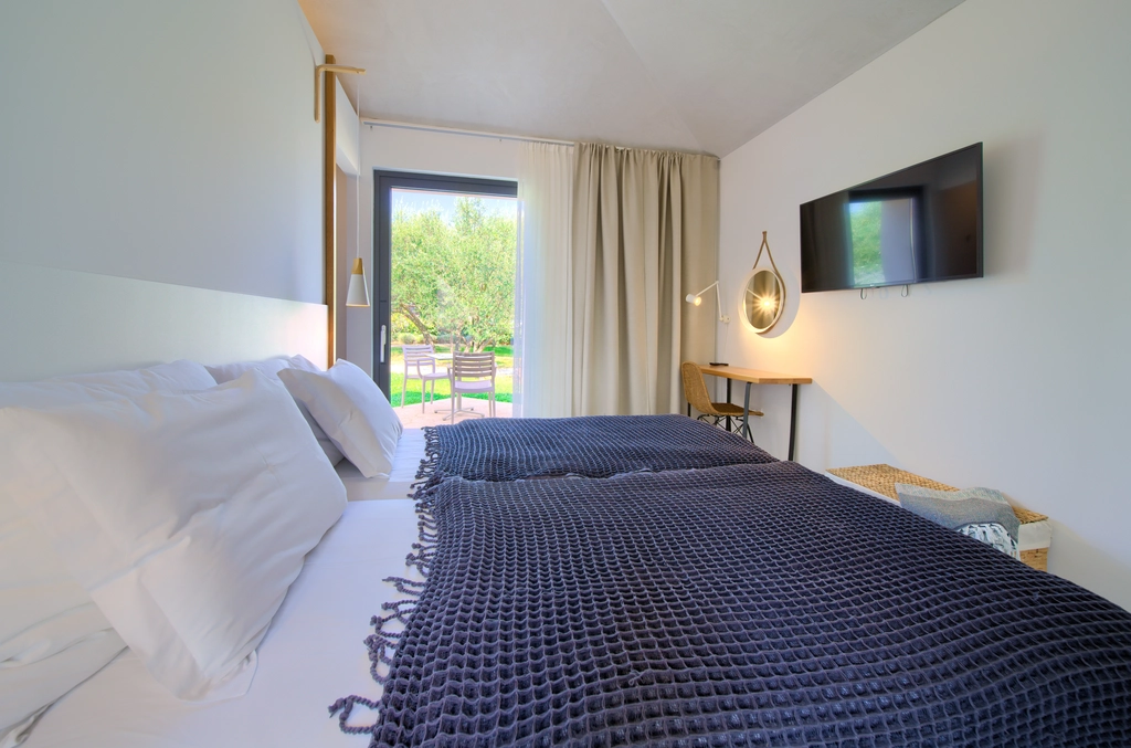 Villa in Linardići for Up to 12 Guests