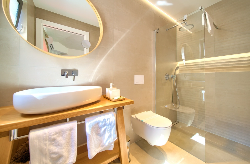 Villa in Linardići for Up to 12 Guests