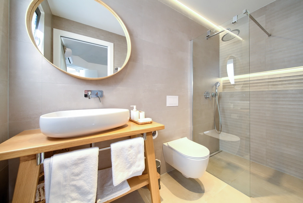 Villa in Linardići for Up to 12 Guests