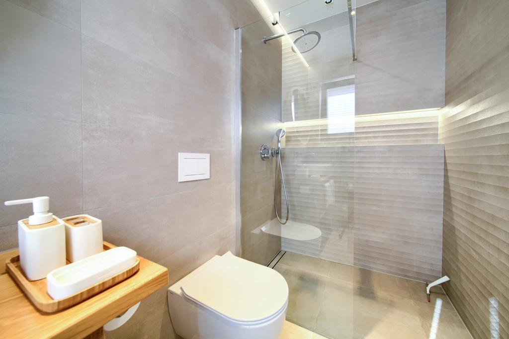 Villa in Linardići for Up to 12 Guests