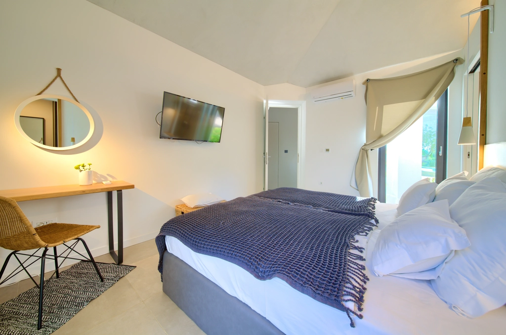 Villa in Linardići for Up to 12 Guests