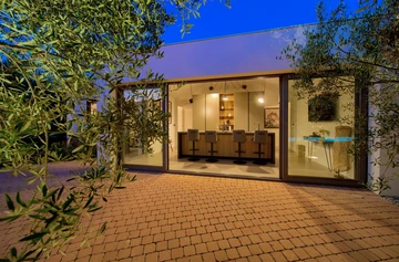 Villa in Linardići for Up to 12 Guests