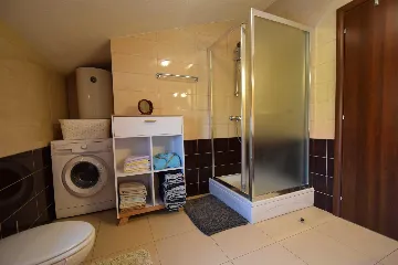 3-Bedroom Apartment in Omišalj with Shared Pool