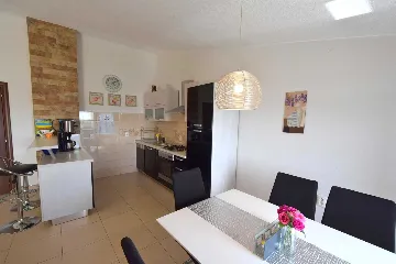 3-Bedroom Apartment in Omišalj with Shared Pool