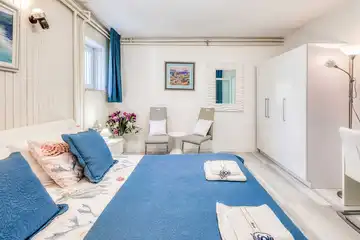 Apartment in Njivice near the Beach for 4 Guests