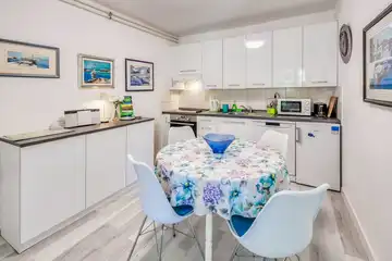 Apartment in Njivice near the Beach for 4 Guests