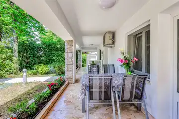Apartment in Njivice near the Beach for 4 Guests