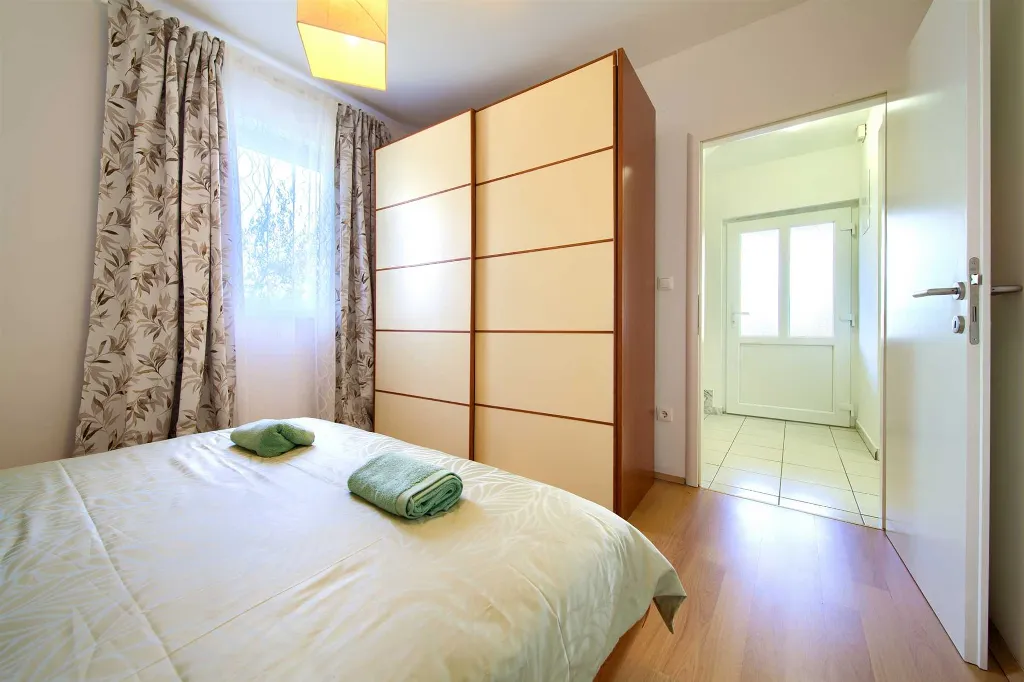 2-Bedroom Apartment with Terrace in Malinska