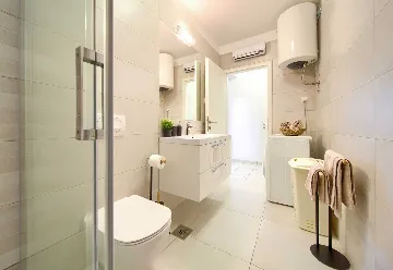 2-Bedroom Apartment with Terrace in Malinska