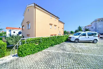 2-Bedroom Apartment with Terrace in Malinska