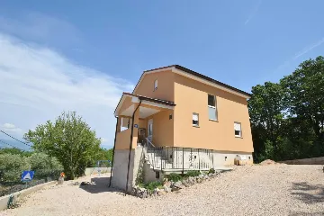 2-Bedroom Holiday House in Risika for 4 Guests