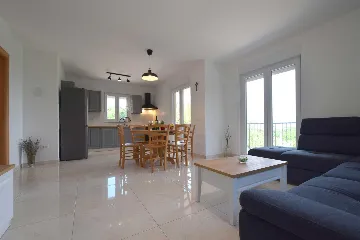 2-Bedroom Holiday House in Risika for 4 Guests