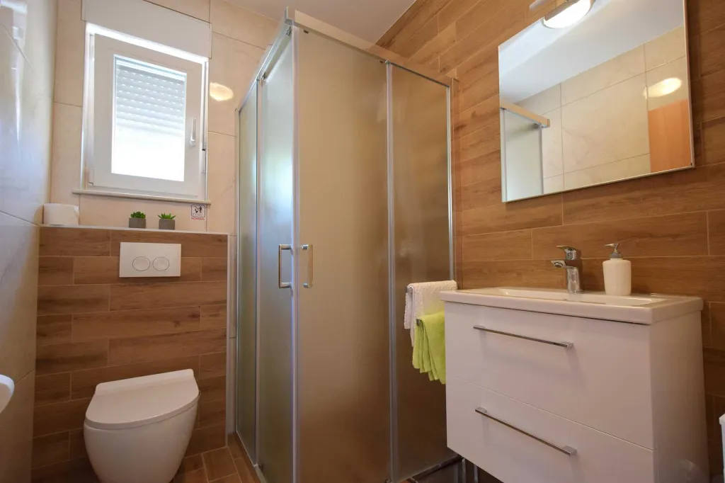 2-Bedroom Holiday House in Risika for 4 Guests