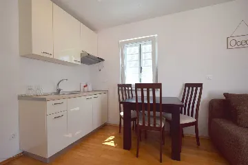 3-Bedroom Apartment in Malinska for 7 Guests