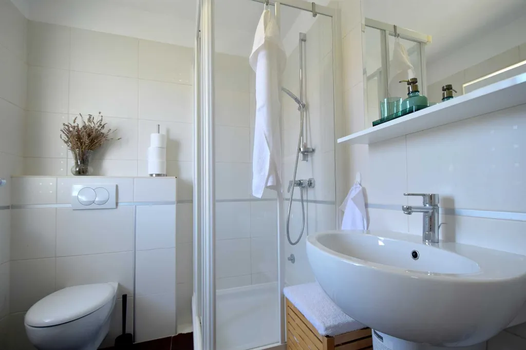 3-Bedroom Apartment in Malinska for 7 Guests