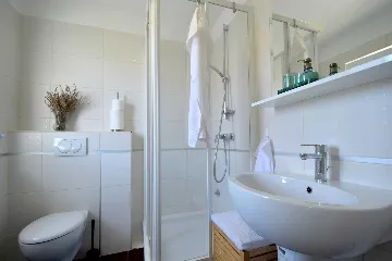 3-Bedroom Apartment in Malinska for 7 Guests