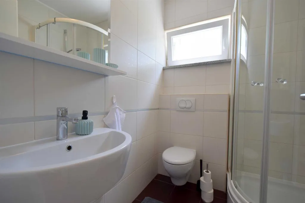 3-Bedroom Apartment in Malinska for 7 Guests