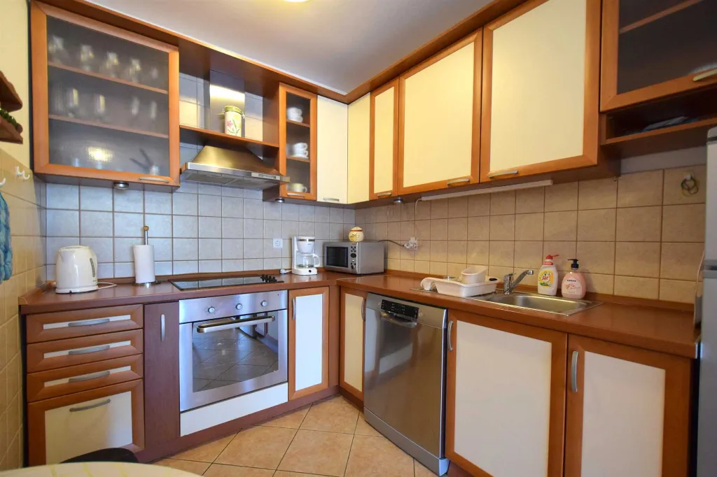 Apartment with Balcony for 3 in Malinska