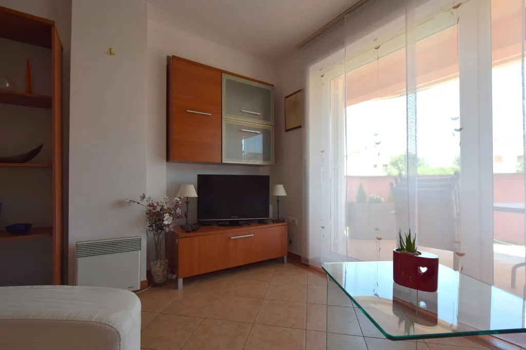 Apartment with Balcony for 3 in Malinska