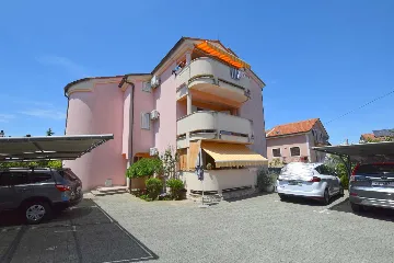 Apartment with Balcony for 3 in Malinska