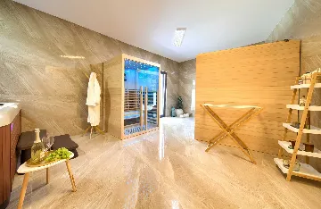 Villa for 8 Guests with Pool & Sea View in Grižane