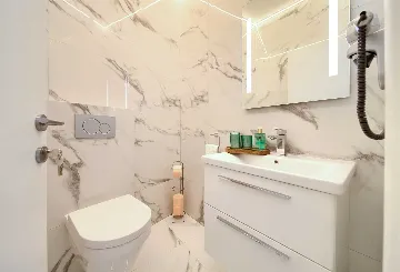 Villa for 8 Guests with Pool & Sea View in Grižane