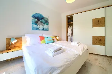 Villa for 8 Guests with Pool & Sea View in Grižane