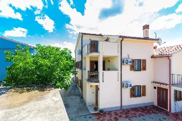 Apartment in Porat for 4 Guests