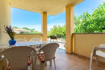 Apartment in Porat for 4 Guests