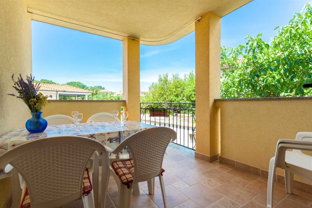 Apartment in Porat for 4 Guests
