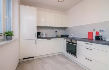 Ground-Floor Apartment in Soline for 4 Guests