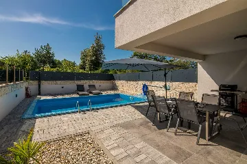 Private Pool Family Villa in Malinska, Krk