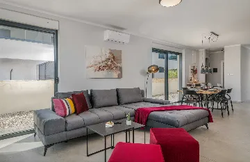 Private Pool Family Villa in Malinska, Krk