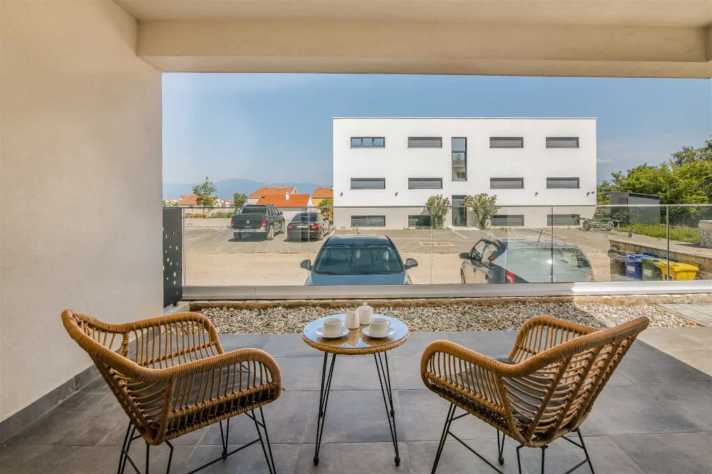 Private Pool Family Villa in Malinska, Krk