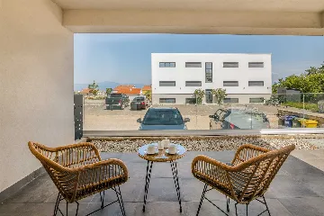 Private Pool Family Villa in Malinska, Krk