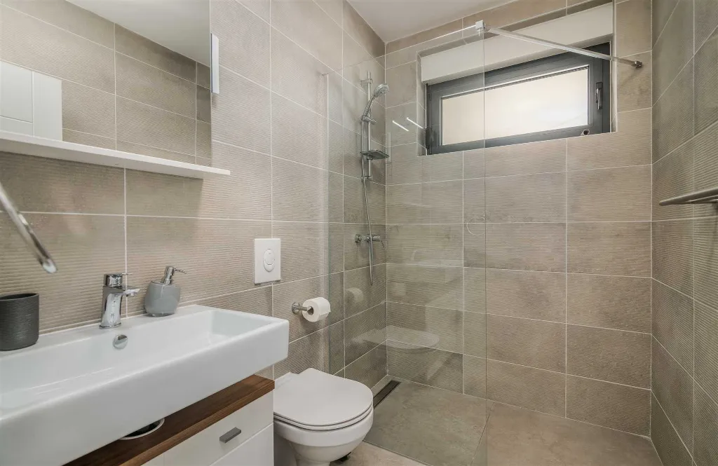 Private Pool Family Villa in Malinska, Krk