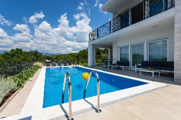 Wellness Villa for 8 Guests with Sauna in Klimno