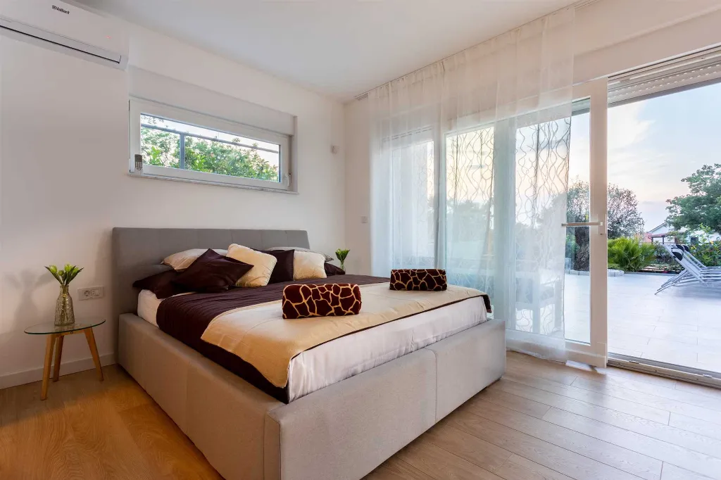 Wellness Villa for 8 Guests with Sauna in Klimno