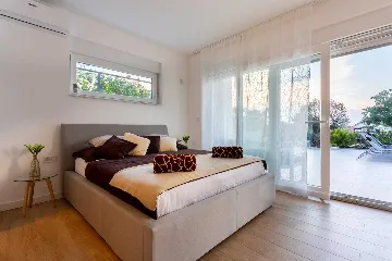 Wellness Villa for 8 Guests with Sauna in Klimno