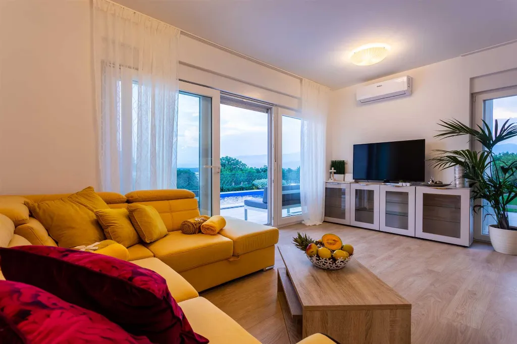 Wellness Villa for 8 Guests with Sauna in Klimno