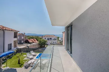 3-Bedroom Villa in Malinska with Private Pool