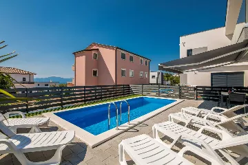 3-Bedroom Villa in Malinska with Private Pool