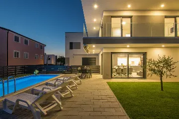 3-Bedroom Villa in Malinska with Private Pool