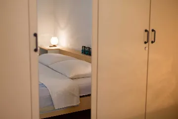 Vantačići Apartment for 2 Guests with Covered Terrace