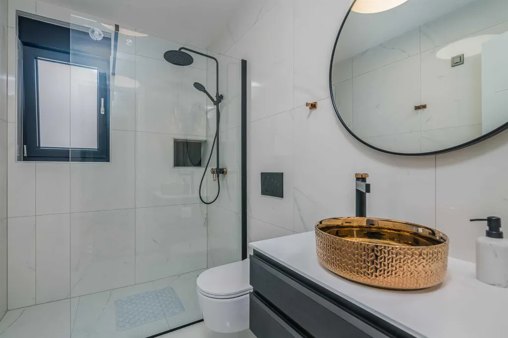 Njivice Apartment for 4 Guests with Private Pool