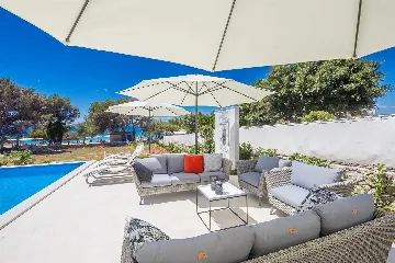 6-Bedroom Villa with Private Pool in Punat