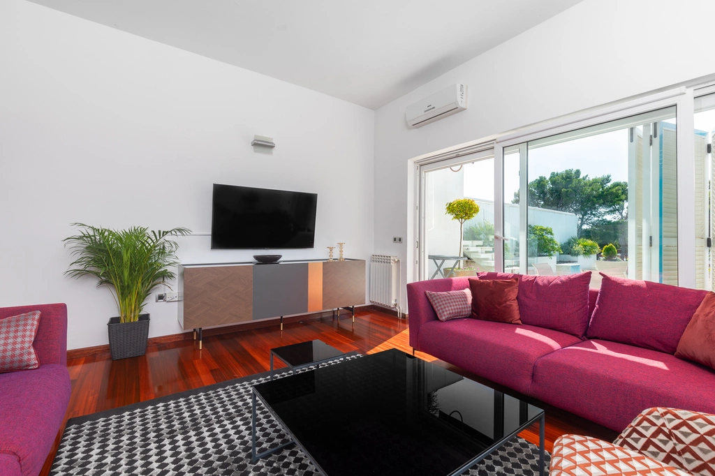 6-Bedroom Villa with Private Pool in Punat