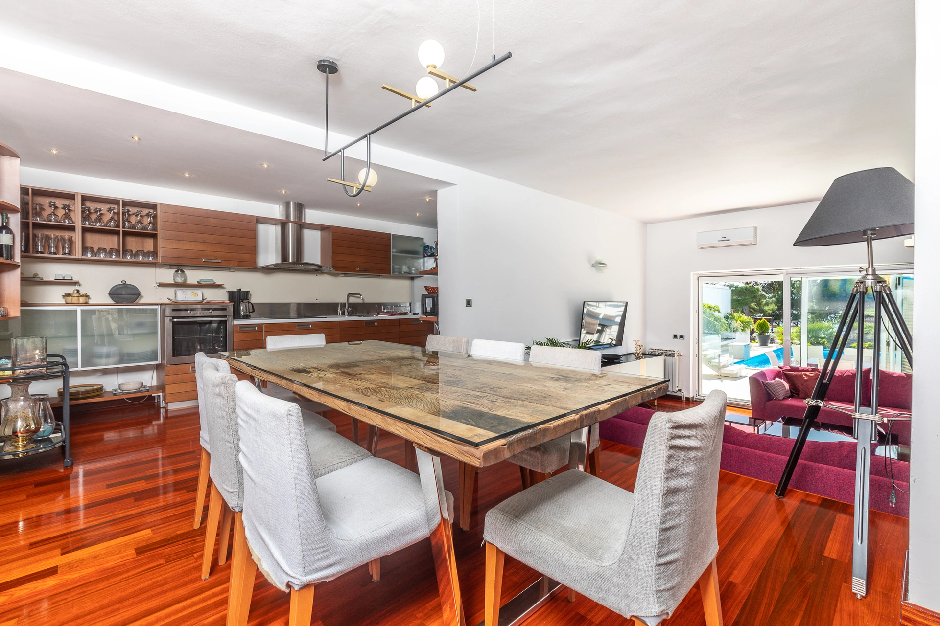 Villa Andrea Punat Dining Room overlooking to Living Area and Kitchen